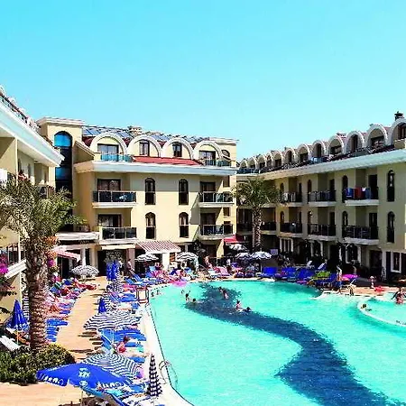 Club Candan Hotell 4*