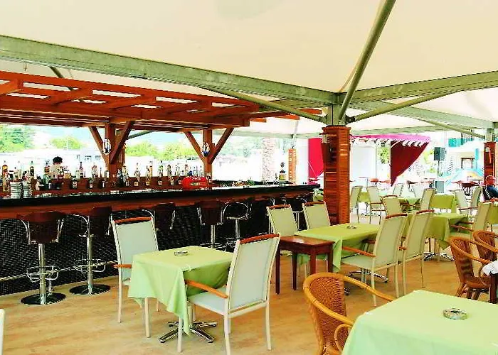 Club Candan Hotell 4*